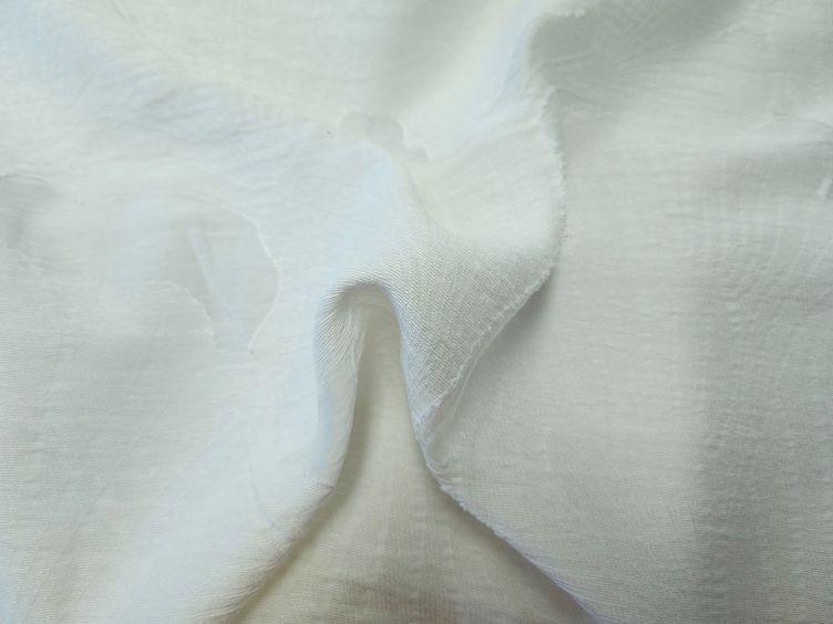 Viskose Jacquard mit Ausbrennern, offwhite