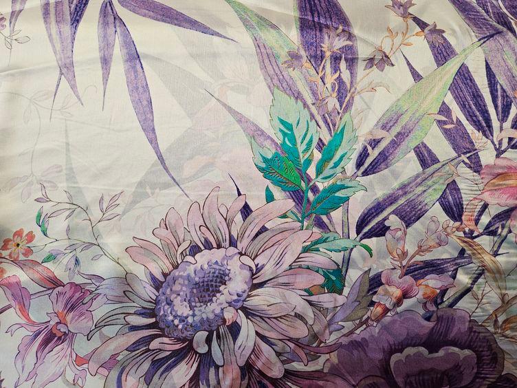 Seidenstoff floral, weiss - 1