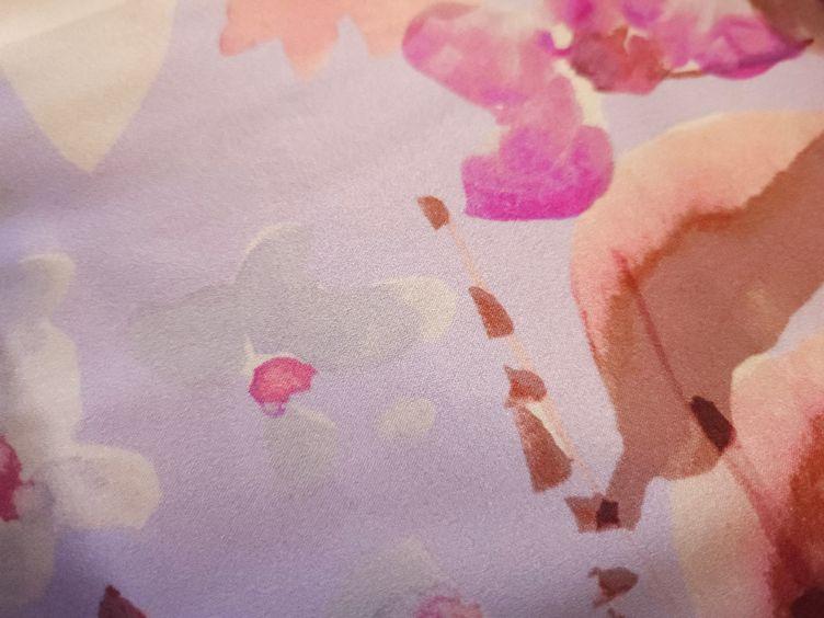 Satin-Seide Stretch bedruckt, lila - 1