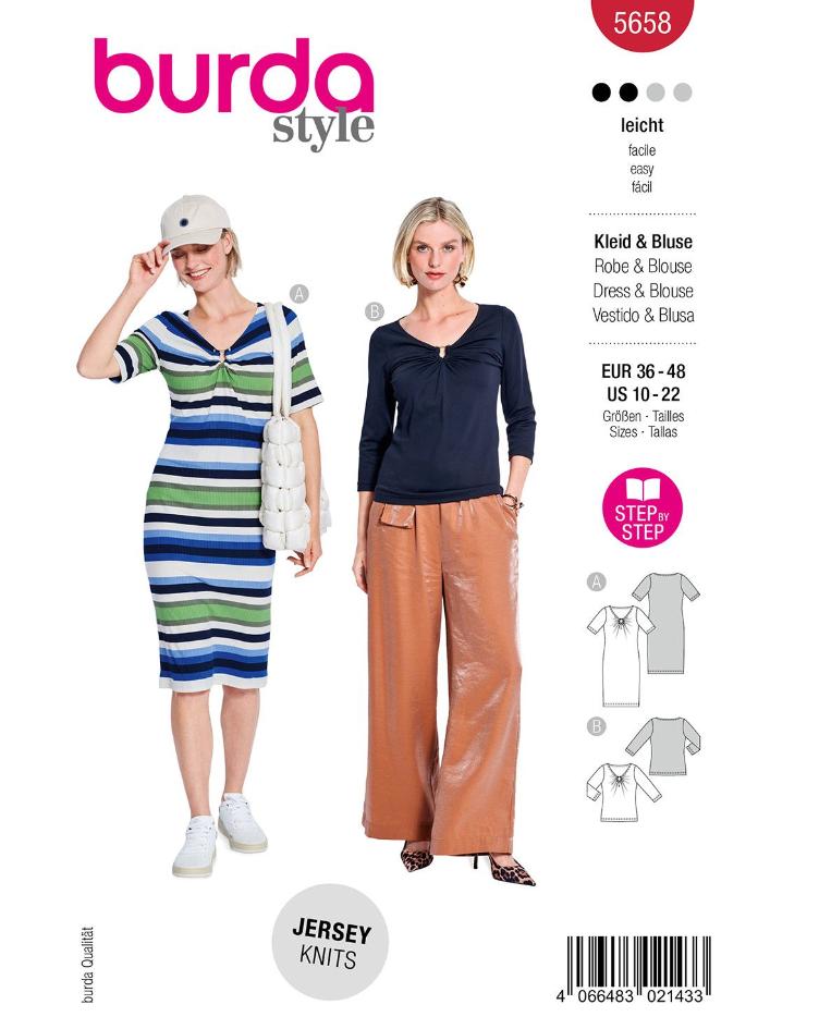 Jerseykleid und Bluse