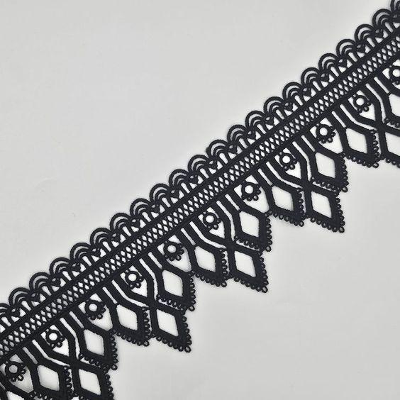 Breites Spitzenband 80mm, schwarz - 0