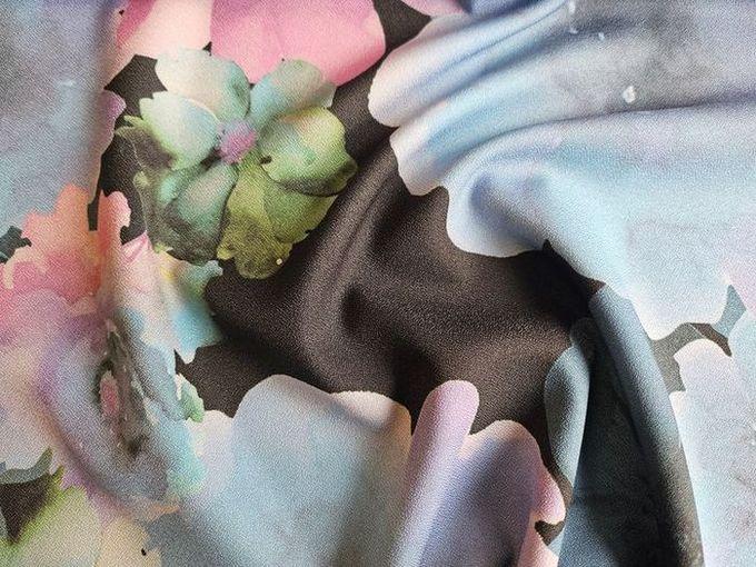 Stoff mit Elastan Blüten aquarell