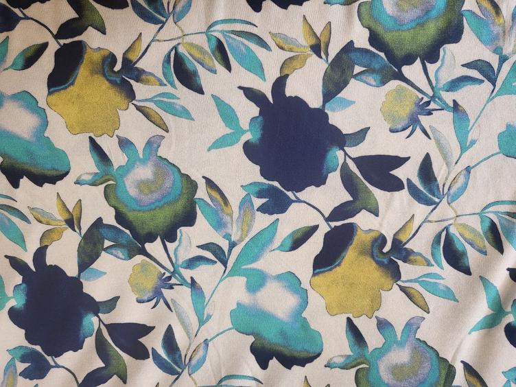 Viskosejersey mit blauen Blumen - 0
