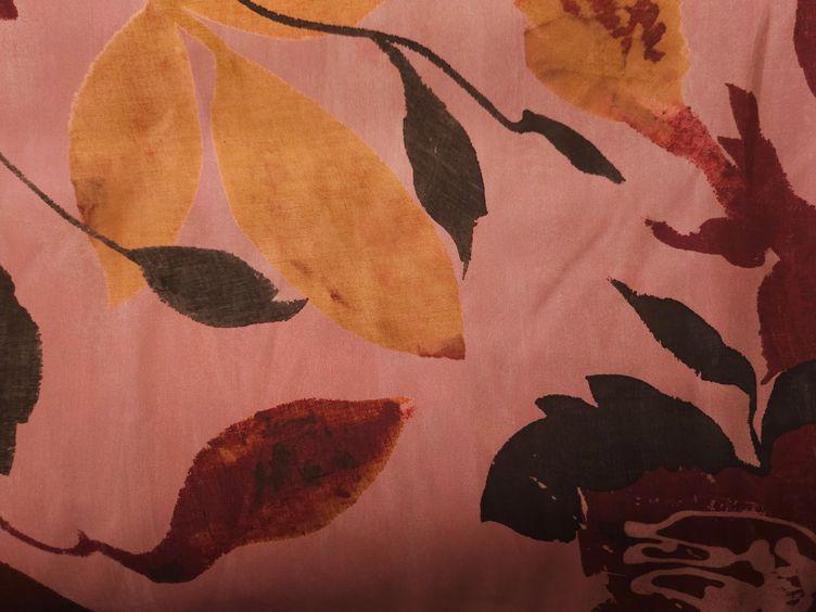 Poyestersatin Blumen, rot gold - 3