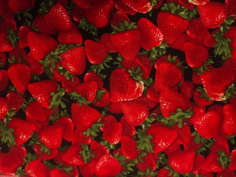 Erdbeer Baumwollstoff - 0