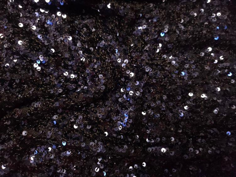 Pailletten auf Tüllgrund, dunkelblau