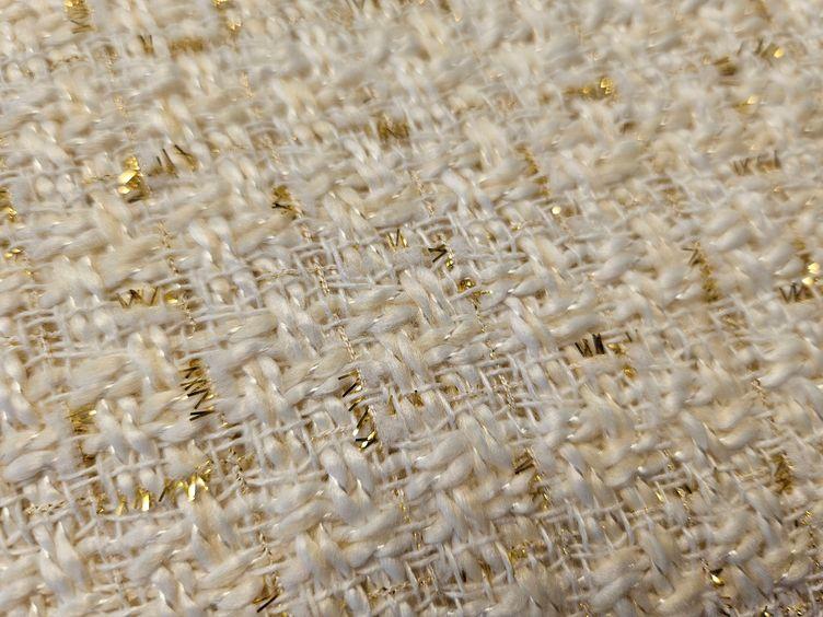 Boucle weiss mit Goldfäden - 1