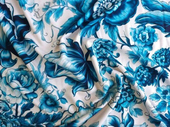 Viskose Jersey Blütenpracht, blau