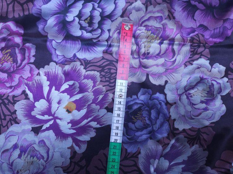 schwerer Seidensatin - 2